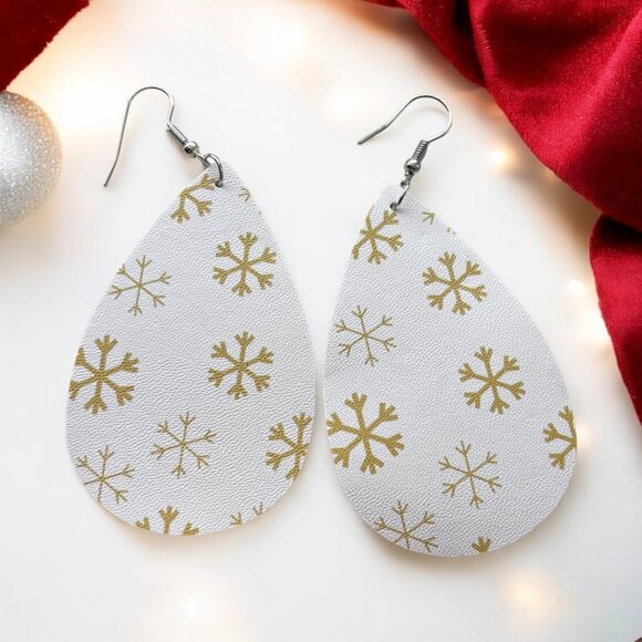 White Snowflakes Drop Earring - Picture 3 of 4